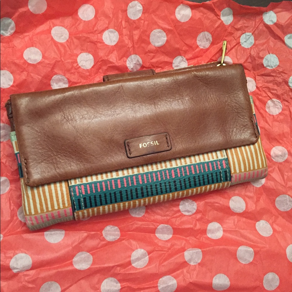 Fossil 🗝 Wallet